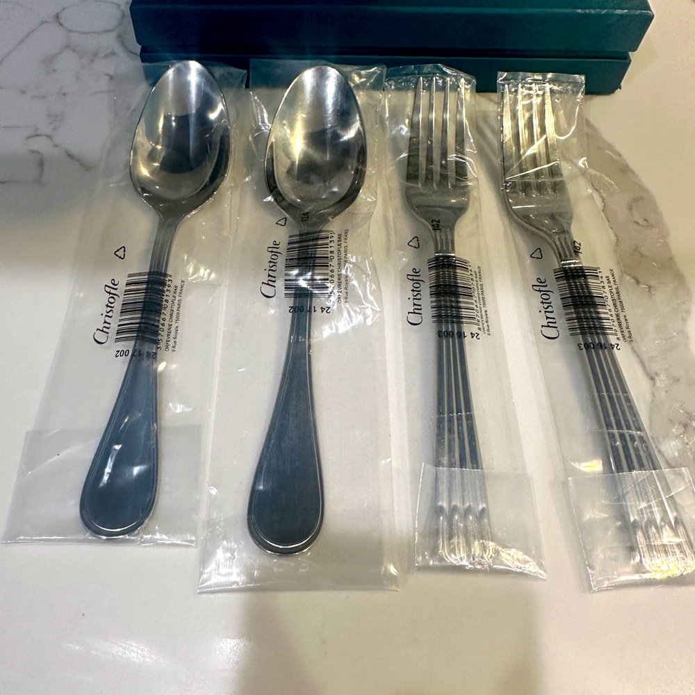 Christofle Flatware. 2 Spoons, 2 Forks